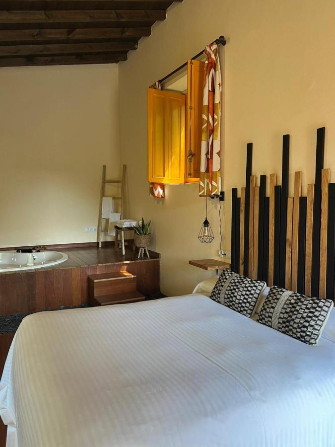 Aldea Couso Rural Hotel Sarreaus Exterior photo