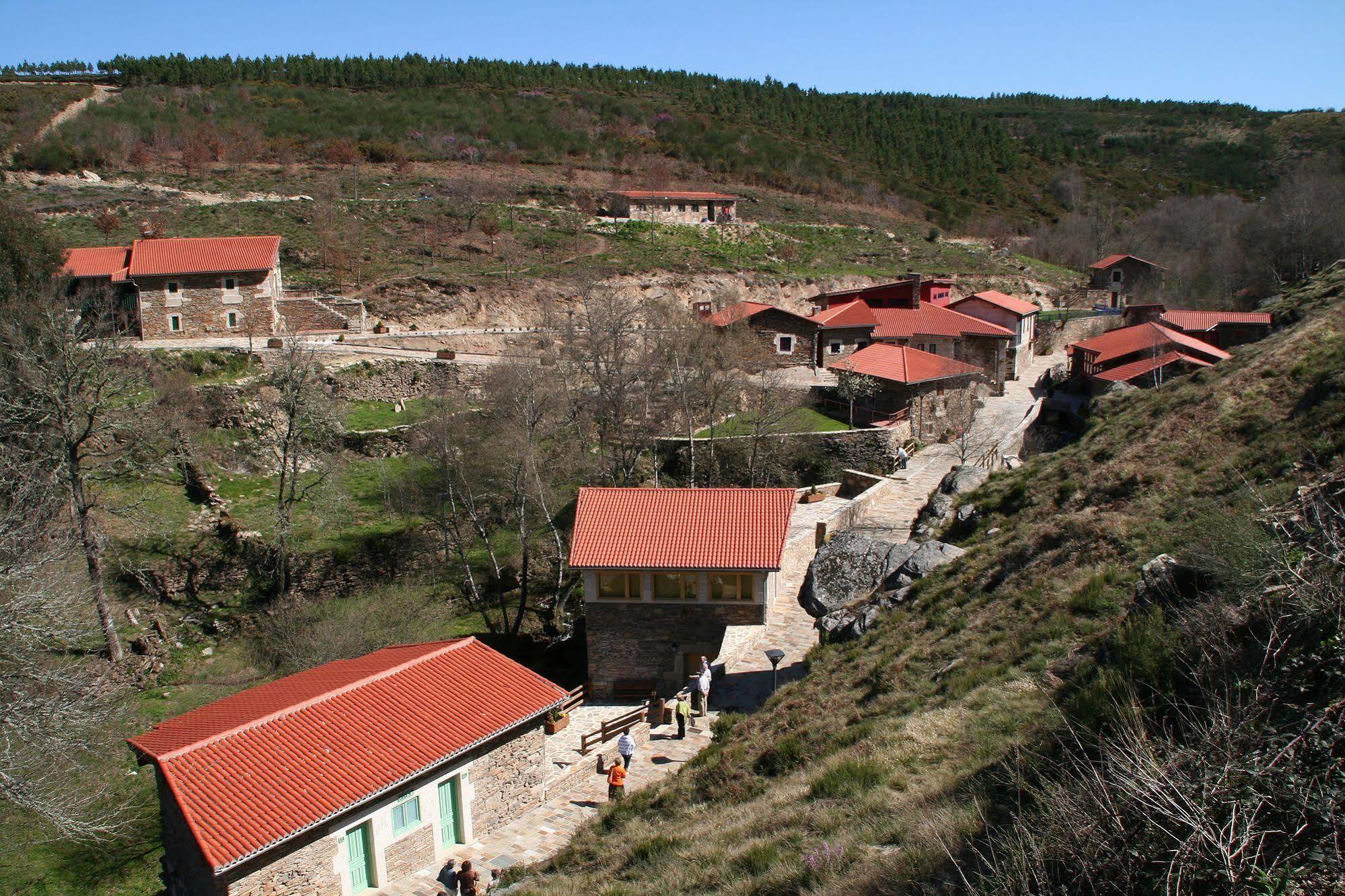 Aldea Couso Rural Hotel Sarreaus Exterior photo