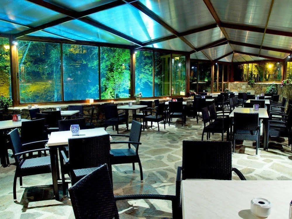 Aldea Couso Rural Hotel Sarreaus Restaurant photo